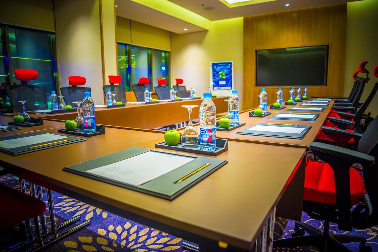 Novotel Yanbu Albahr Екстер'єр фото