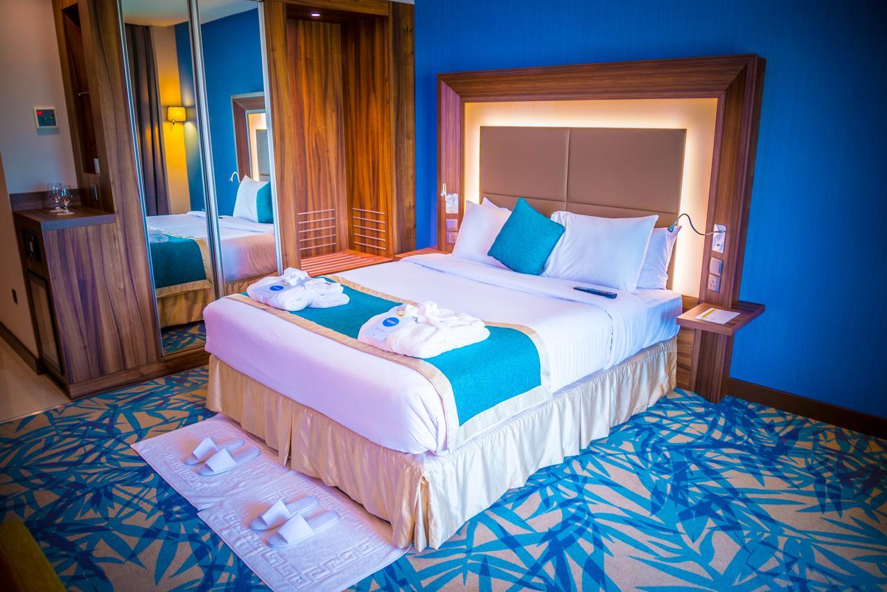 Novotel Yanbu Albahr Екстер'єр фото